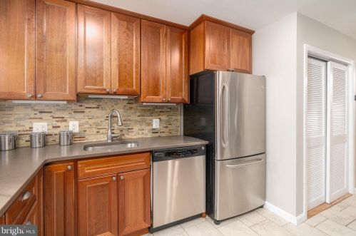 1357 Emerald St, Washington DC 20002-5431 exterior