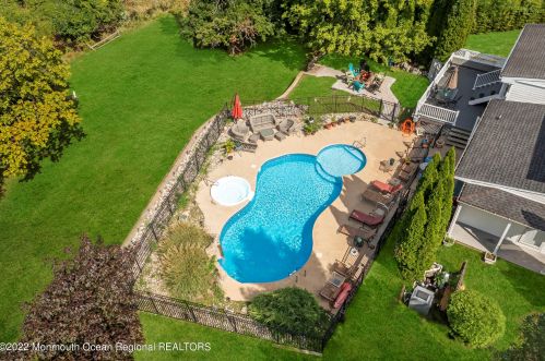 53 Arlene Dr, West Long Branch NJ 07764-1100 exterior