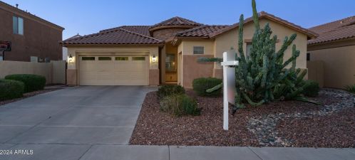 2286 Redwood Ct, Chandler AZ 85286-2800 exterior