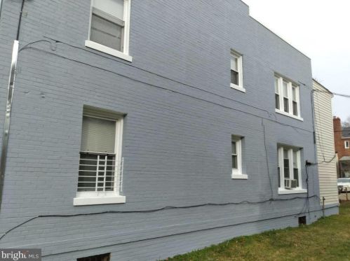 3004 Nelson Pl, Washington, DC 20019-2158