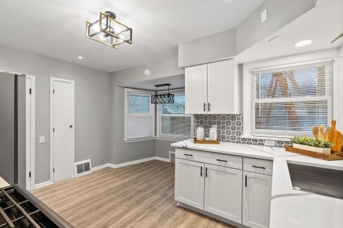 2812 84th St, Milwaukee WI  53222-4704 exterior