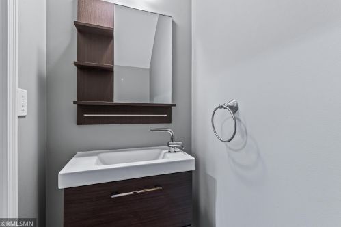 4813 Blaine Ave, South Saint Paul MN 55076-1312 exterior