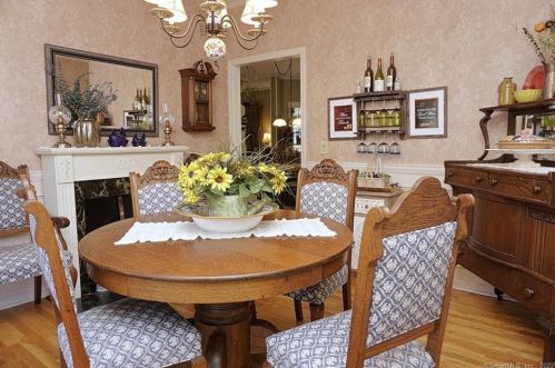 109 Babbling Brk Rd, Torrington CT 06790-2166 exterior