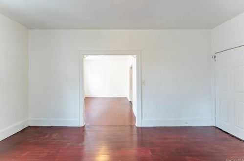 155 Hillside Ave, Mount Vernon NY 10553-1332 exterior