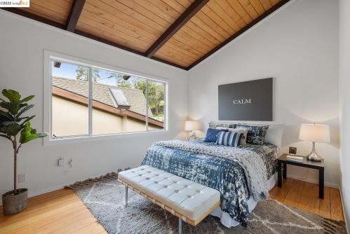 1404 Smt Rd, Berkeley CA 94708-2215 exterior