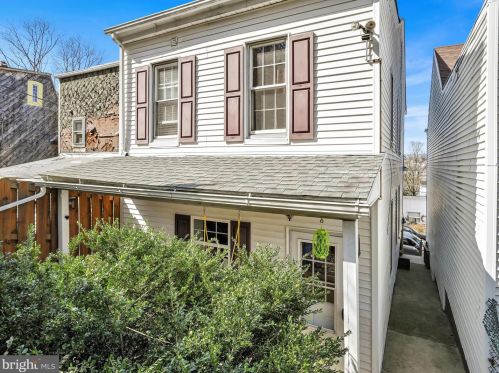 517 Pierce St, Primrose PA  17901-3429 exterior