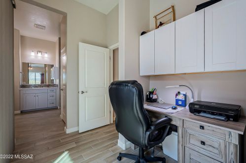 2472 Bassett Peak Dr, Green Valley AZ 85622-8110 exterior