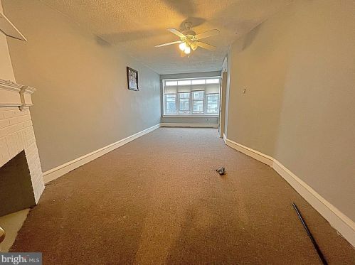 1839 68 St, Philadelphia PA 19142-1322 exterior