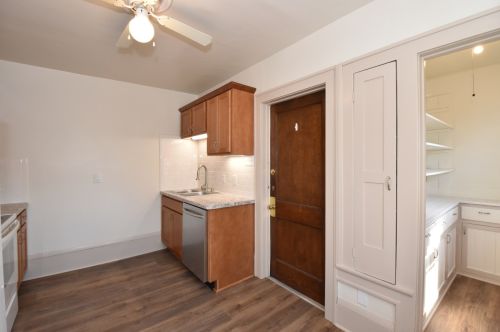 1734 65, Milwaukee WI 53213-4021 exterior