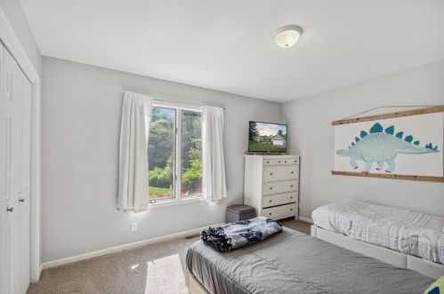 1551 Leffingwell Ave, Grand Rapids MI 49525-4530 exterior