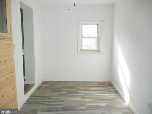 1924 4 St, Philadelphia PA 19122-2206 exterior