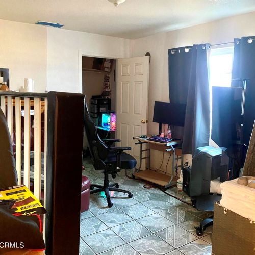 372 H St, Oxnard CA 93030-4824 exterior