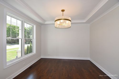 385 Berkley Ave, Elmhurst IL 60126-3167 exterior