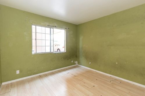 138 Valencia Dr, Fullerton CA 92833-3231 exterior