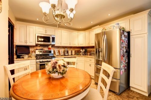 170 Oliver St, Newark NJ 07105-2007 exterior