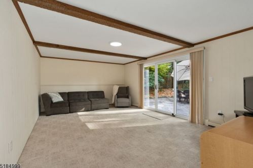 14 Stonehedge Ter, Sparta NJ 07871-1309 exterior