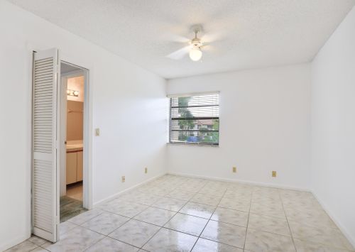 5873 Parkwalk Dr, Boynton Beach FL 33472-2322 exterior