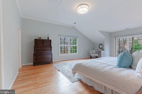 1515 Highwood Dr, Mc Lean VA  22101-5800 exterior