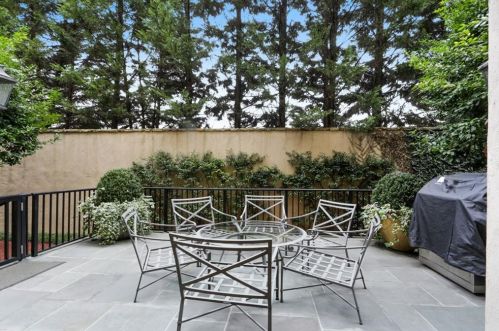 1 Brookhaven Dr, Atlanta GA 30319-3003 exterior