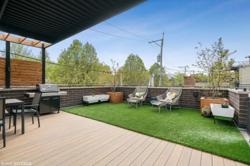 2213 Homer St, Chicago IL 60647-4216 exterior