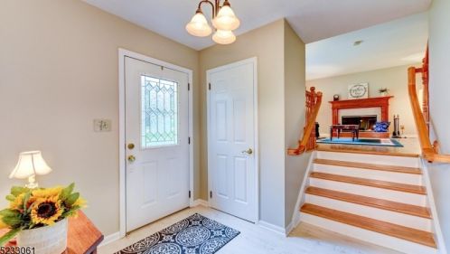 454 Stony Brk Dr, Bridgewater NJ 08807-1988 exterior