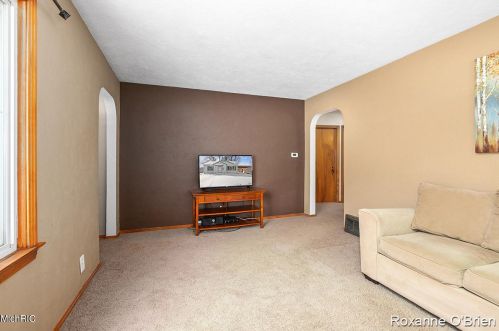 730 Oakcrest St, Wyoming MI exterior