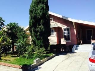 161 48th St, Los Angeles, CA 90011-3917