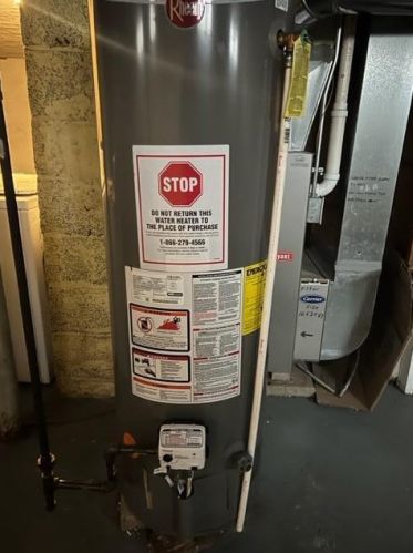 4033 39th St, Milwaukee WI  53216-1640 exterior