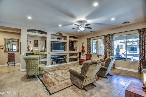 2562 Lantana Dr, Chandler AZ 85286-2446 exterior