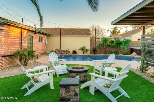 2545 9th St, Phoenix AZ 85014-5070 exterior