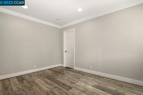 372 Camelback Rd, Concord CA  94523-1357 exterior