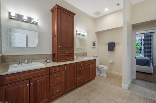 2332 Is Cv Cir, Naples FL 34109-0343 exterior