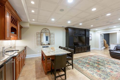 1 Park Rdg Ct, Chester NJ 07930-3016 exterior