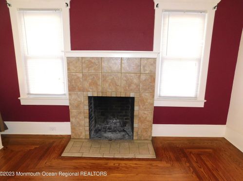 5 Bennett St, East Freehold NJ 07728-2216 exterior