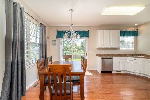 2921 Strauss Ct, Bull Valley IL 60098-8076 exterior