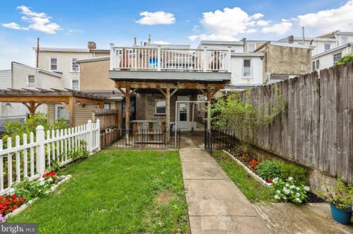 151 Hermitage St, Philadelphia PA  19127-1903 exterior