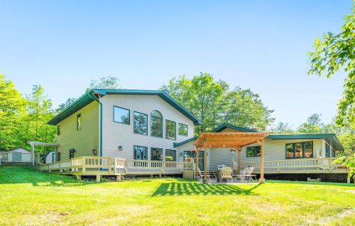 5779 Pike Lk Rd, Duluth MN 55811-9620 exterior