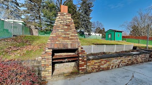 140 Perryvista Ave, Pittsburgh PA exterior