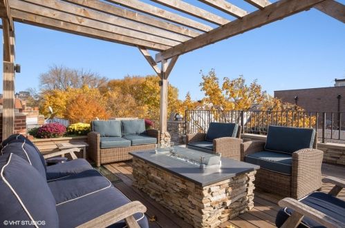 2501 Racine Ave, Chicago IL 60614-2113 exterior