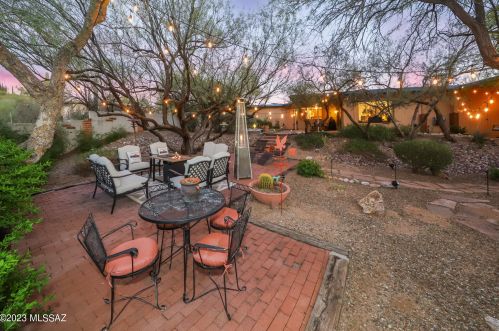 3865 Tanuri Dr, Tucson AZ 85750-1939 exterior