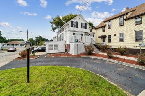 126 Moorefield St, Providence RI 02909-4835 exterior