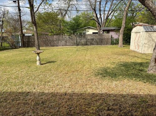 1718 Dartmouth Ave, Austin TX 78757-1314 exterior