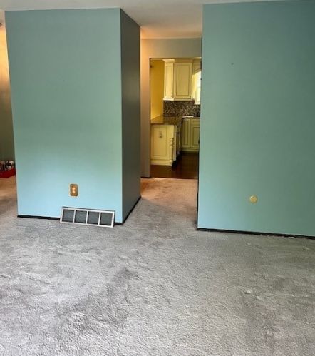 229 Thornberry Dr, Pittsburgh PA 15237-3349 exterior