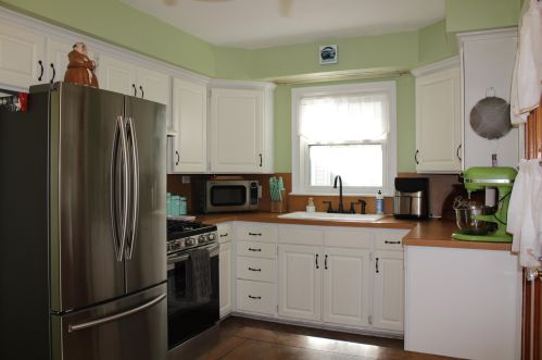 2240 Miner Ave, Meskegon MI  49441-1346 exterior