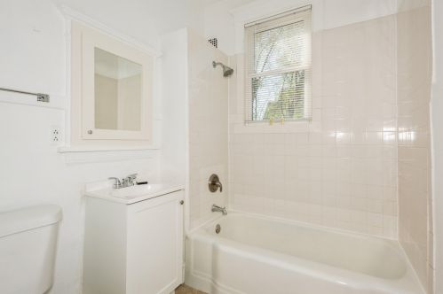 3319 Belden Ave, Chicago IL 60647-2509 exterior