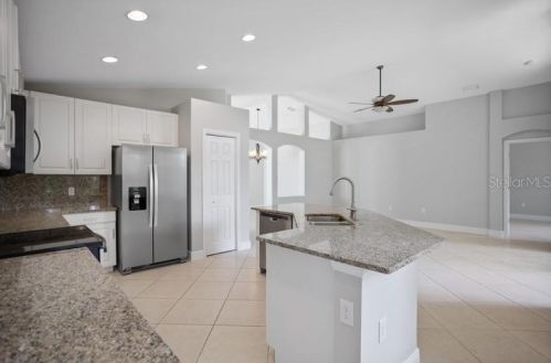 10124 Arbor Run Dr, Tampa FL  33647-2902 exterior