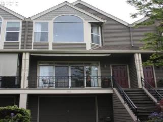 7980 Grand Ave, Portland, OR 97202-6455