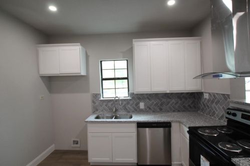 1014 Crawford St, Denison TX  75020-4330 exterior