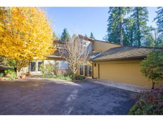 3838 Scholls Ferry Rd, Portland OR  97221-1249 exterior