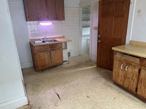 2956 50th St, Milwaukee WI  53219-0033 exterior